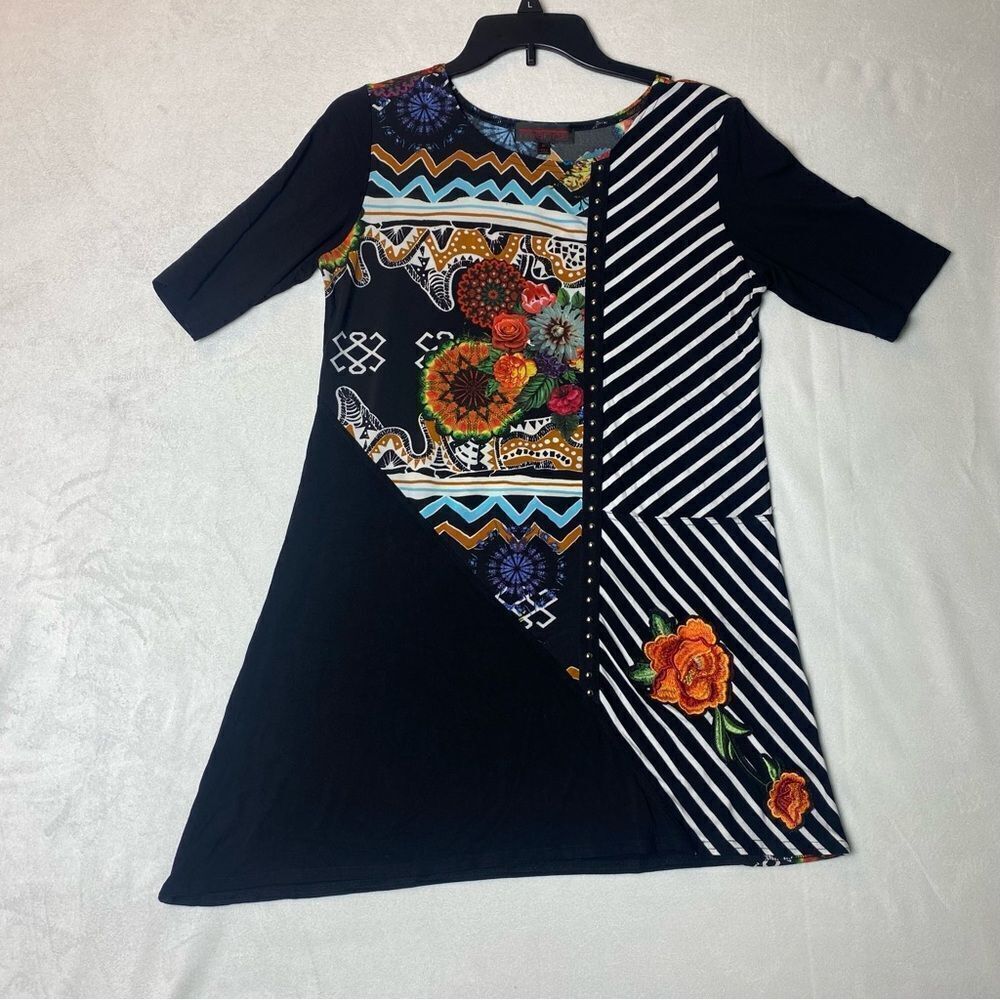 Mischa Asymmetrical Embroidered Floral Colorblock Top Size Medium
